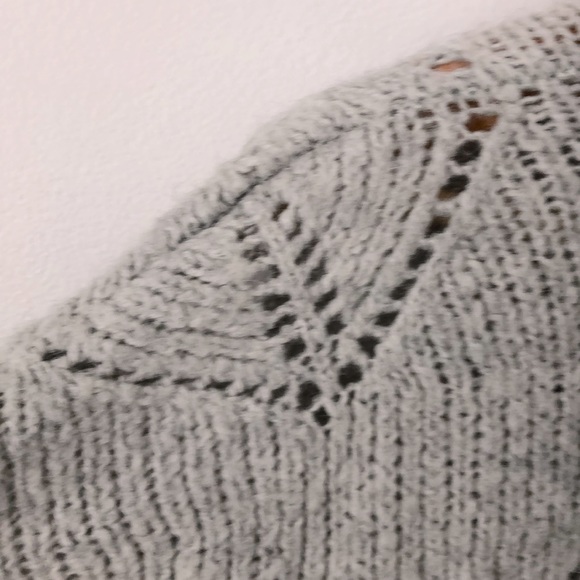 AE part wool knit sweater. - Picture 3 of 4